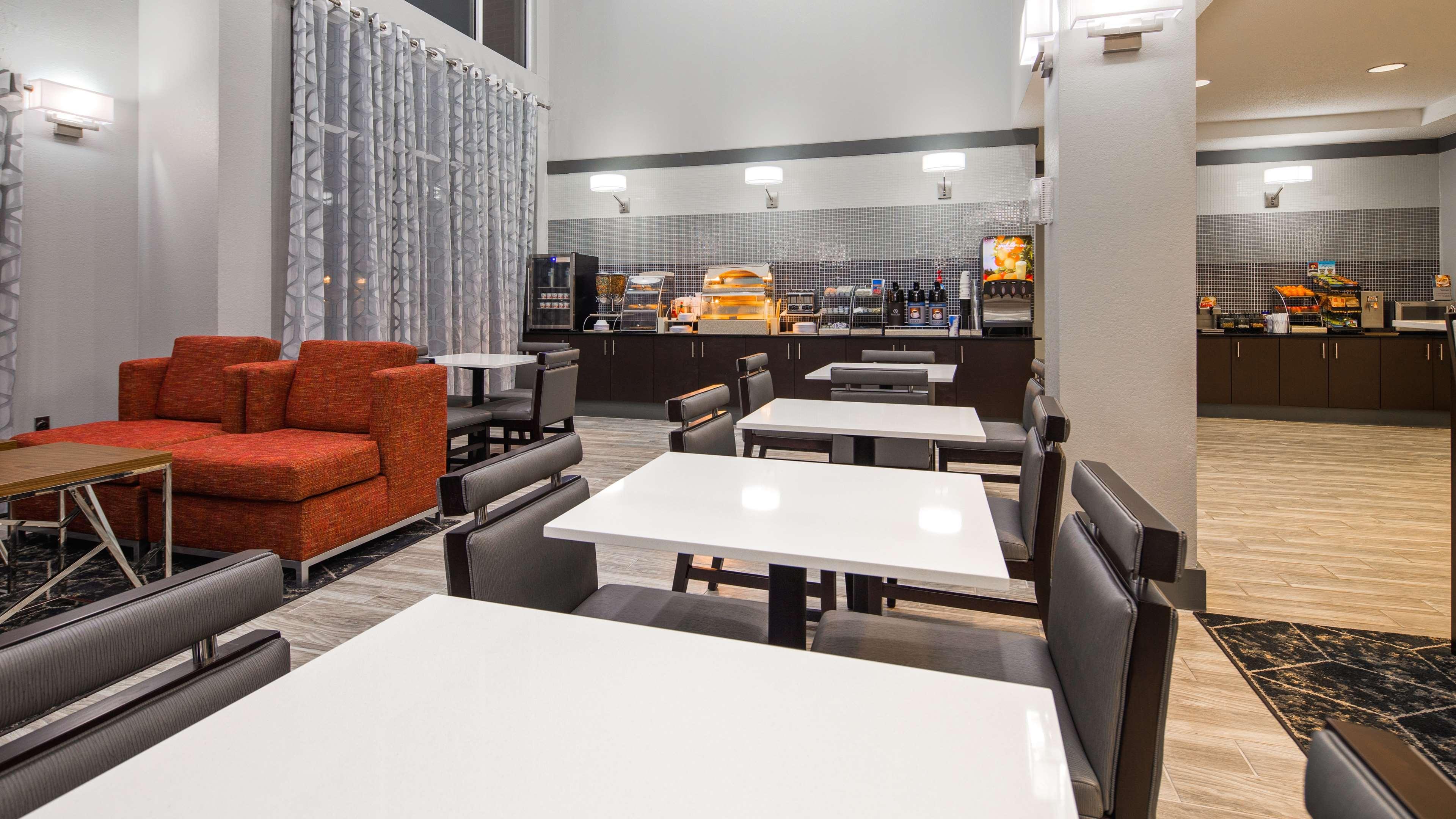 Best Western Plus Philadelphia-Choctaw Hotel And Suites Extérieur photo