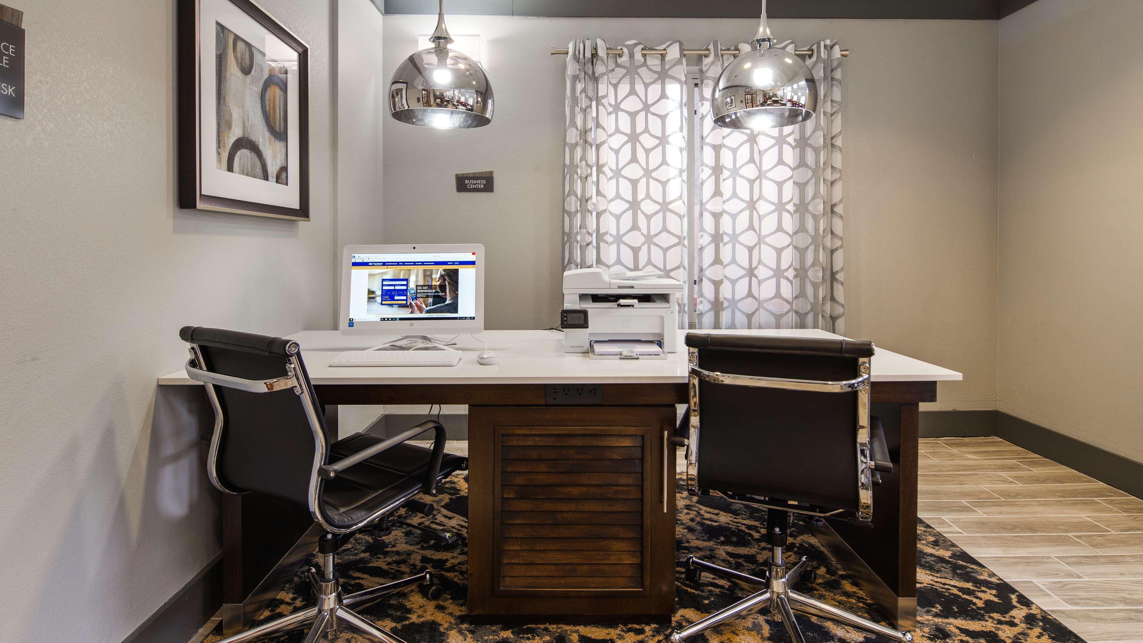 Best Western Plus Philadelphia-Choctaw Hotel And Suites Extérieur photo